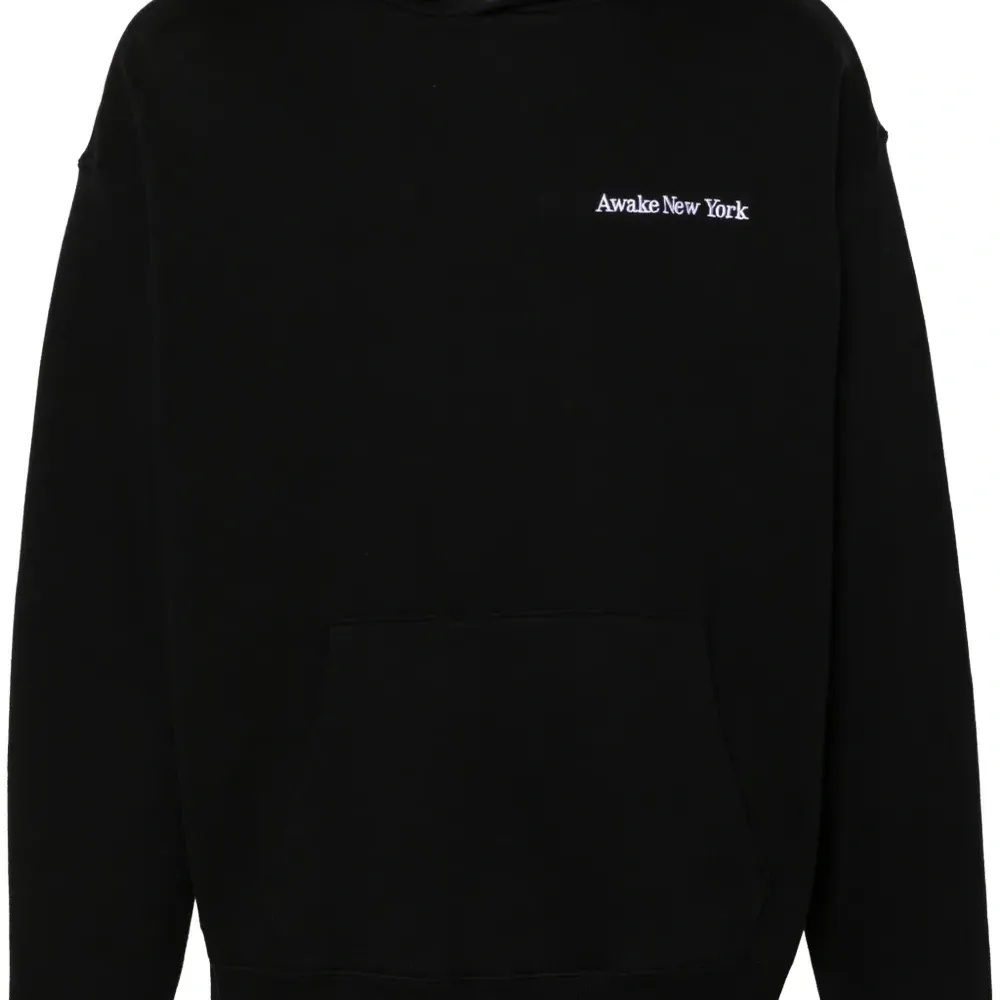 Худи с вышитым логотипом