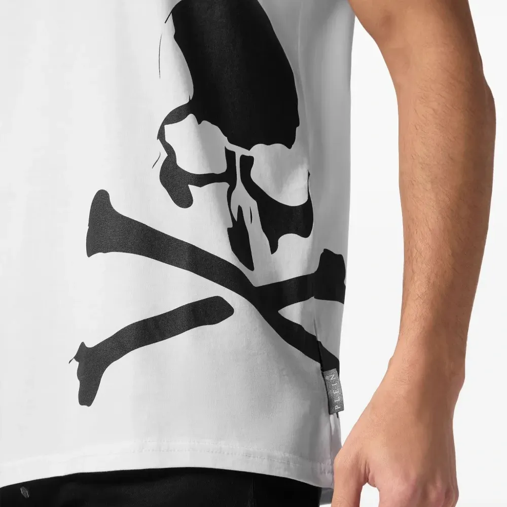 Футболка Skull & Bones