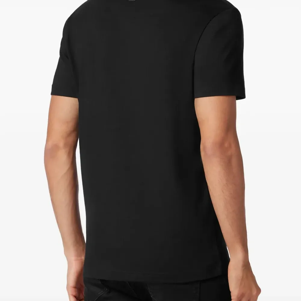 Футболка с графичным принтом Футболка с графичным принтом