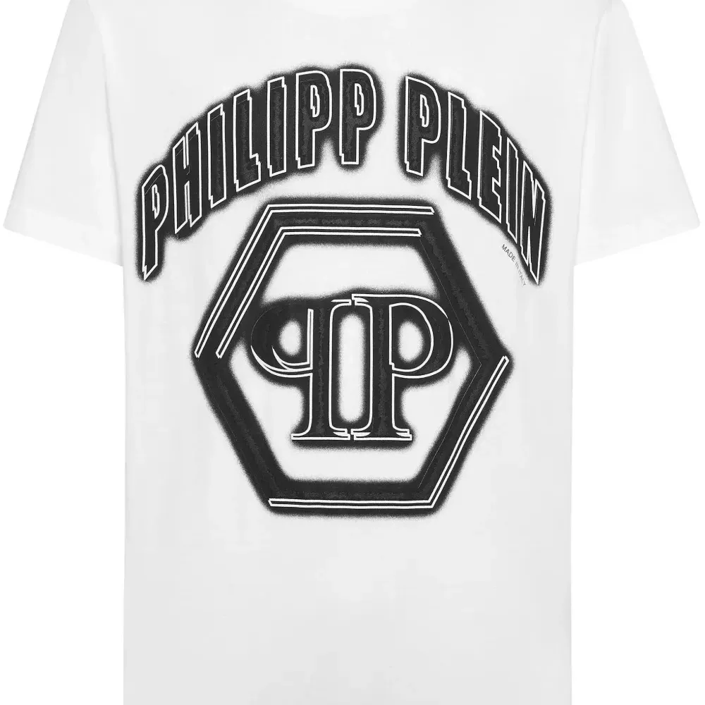 Футболка с логотипом