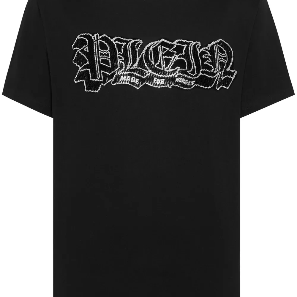 Футболка с логотипом