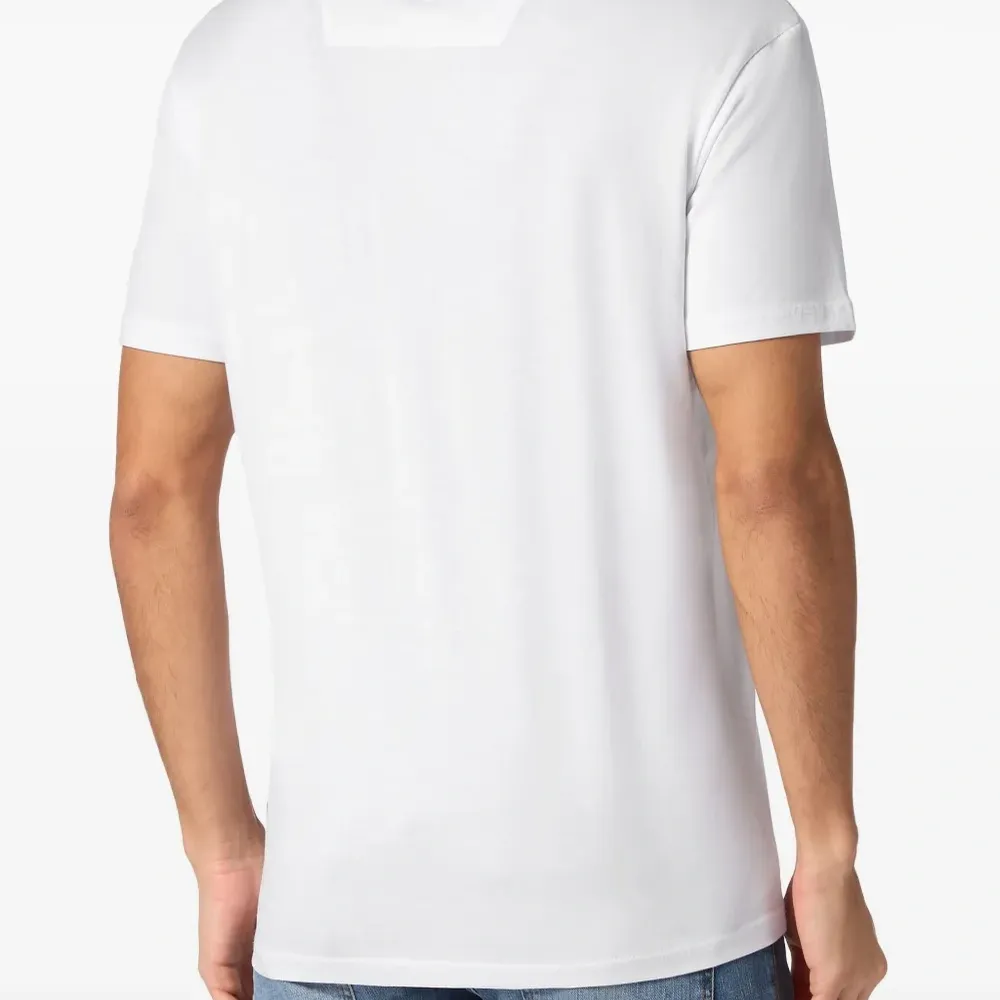 Футболка с логотипом