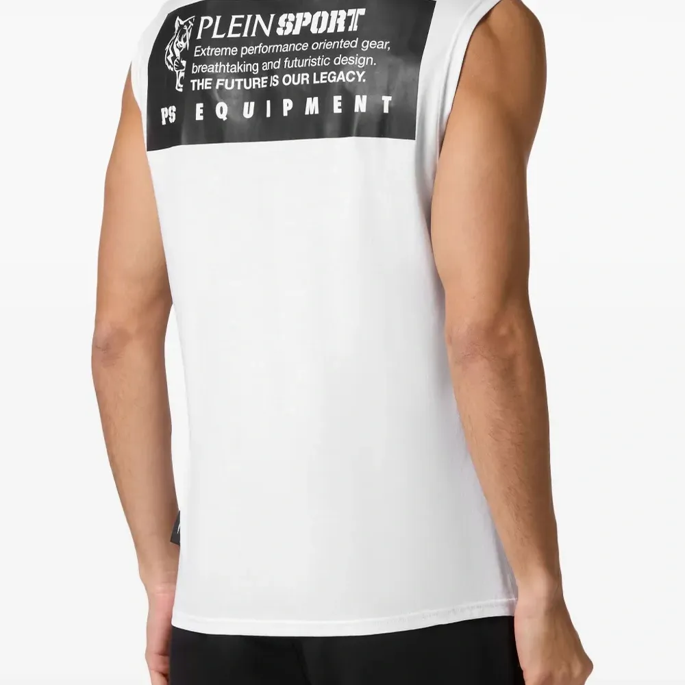 Топ с логотипом