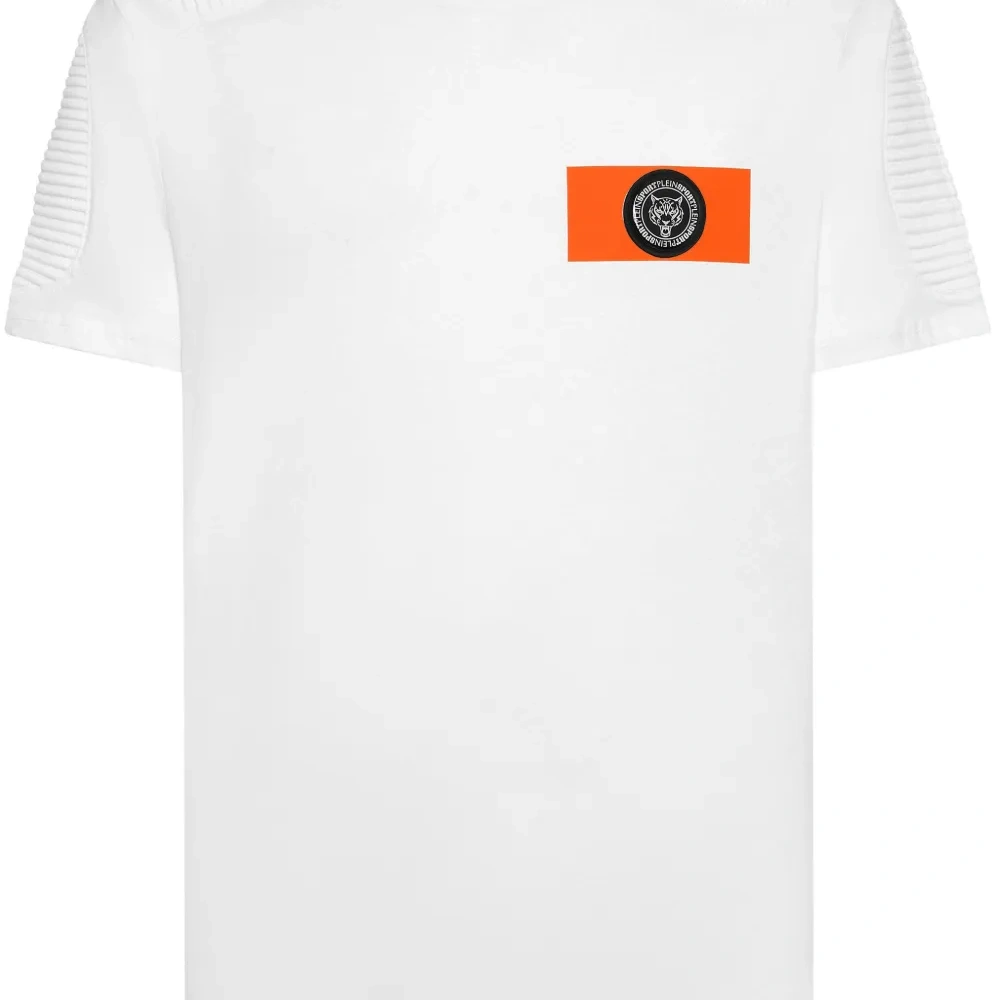 Футболка с нашивкой-логотипом