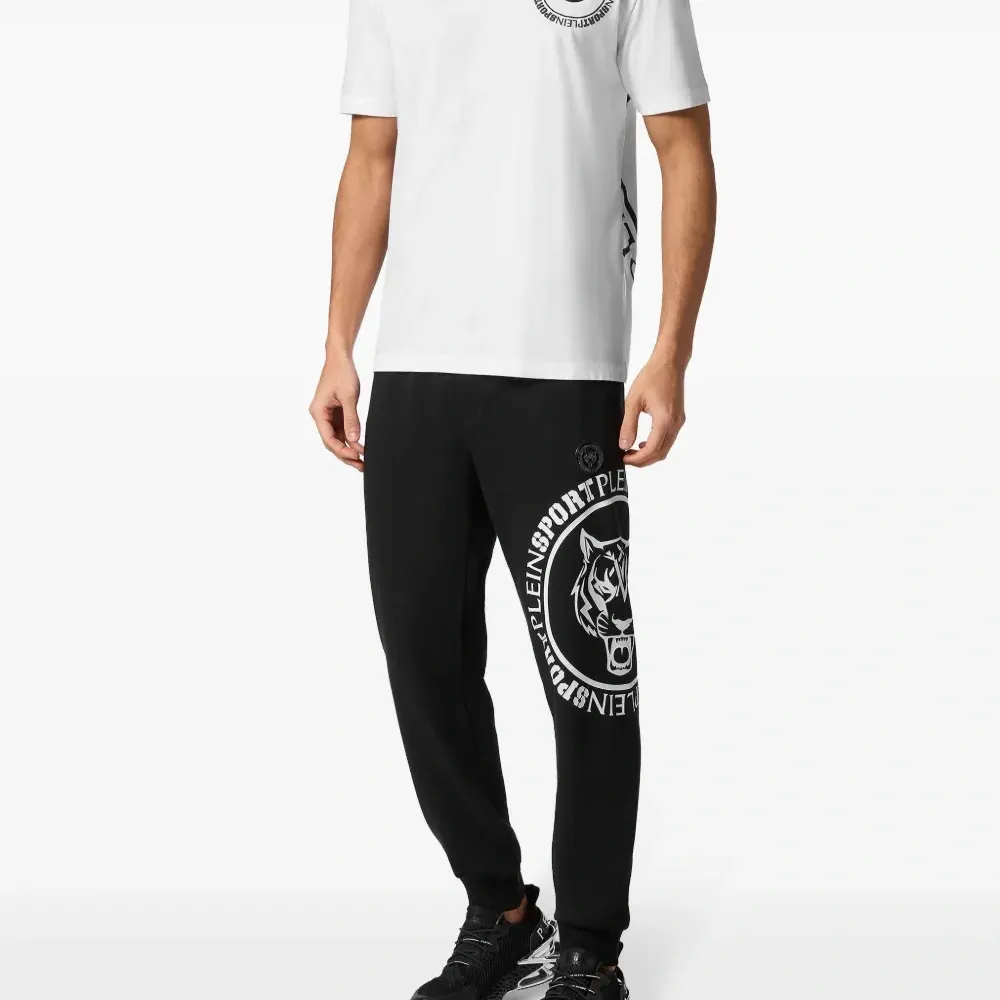 Футболка с принтом Carbon Tiger