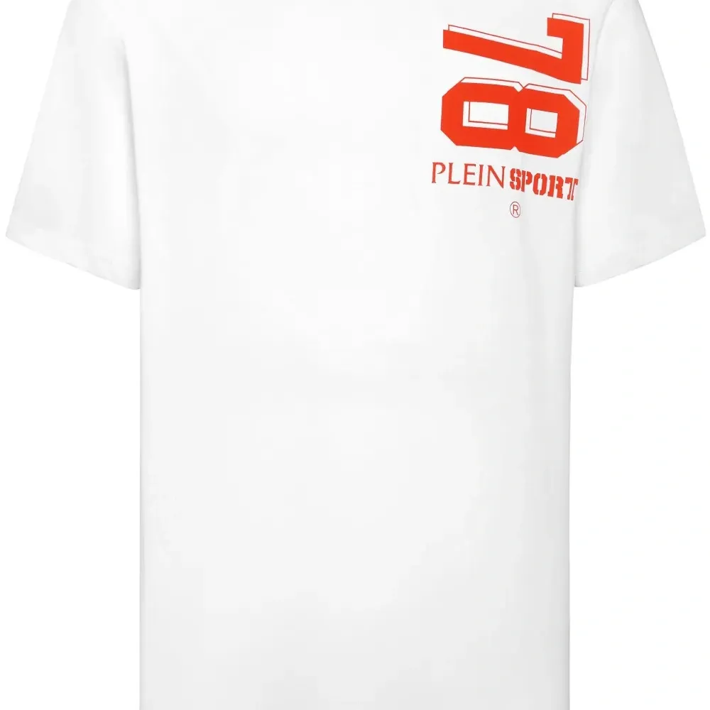 футболка с логотипом