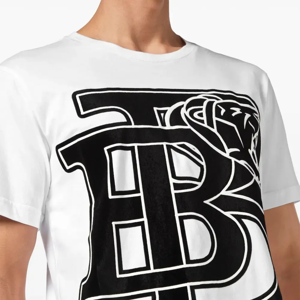 Футболка с логотипом