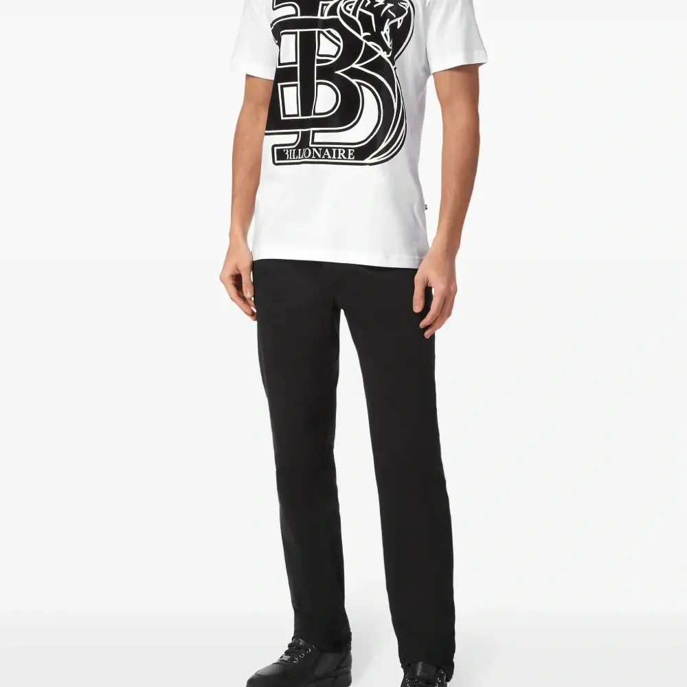 Футболка с логотипом