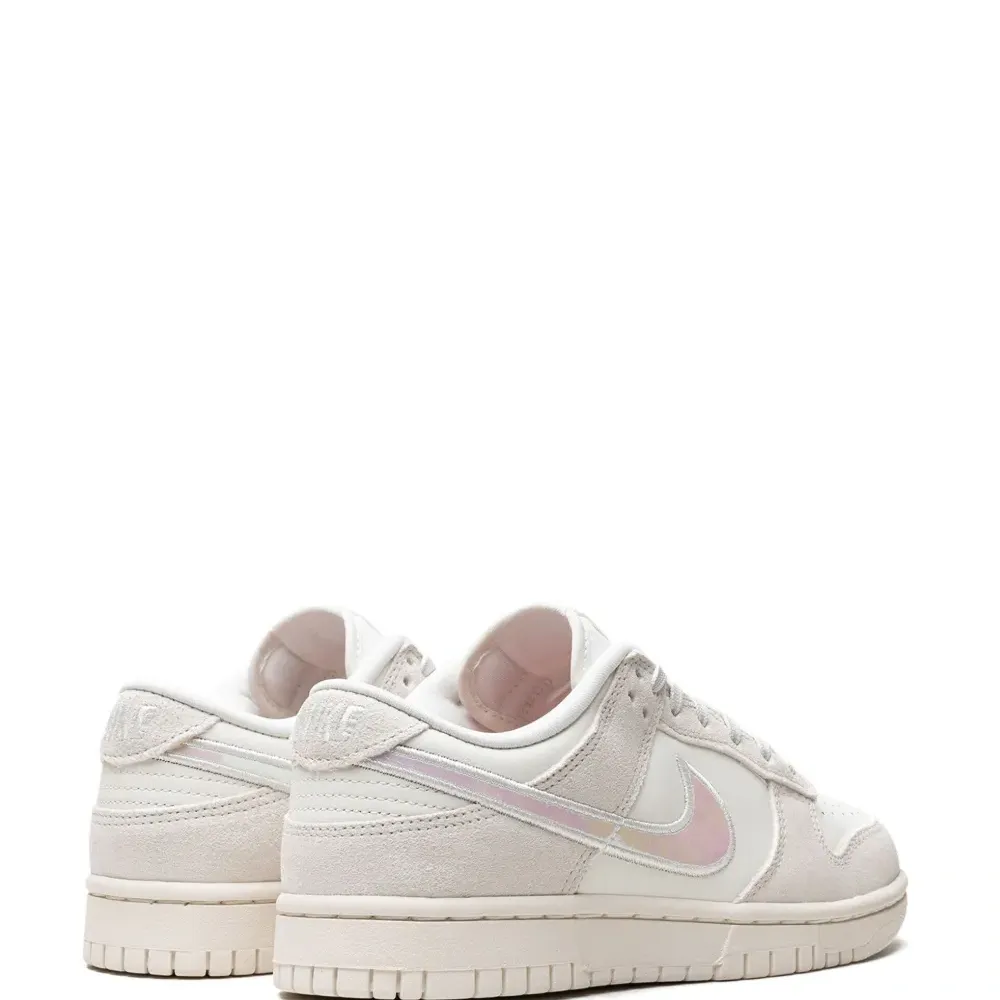 Кроссовки Dunk Low Ridescent Swoosh