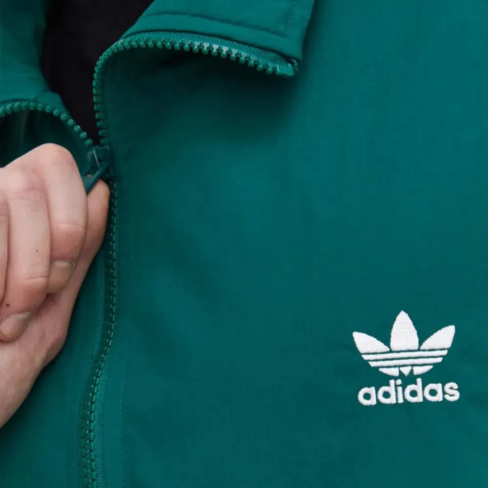 Куртка на молнии с полосками Куртка на молнии с полосками