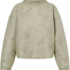 Укороченная толстовка свободного кроя