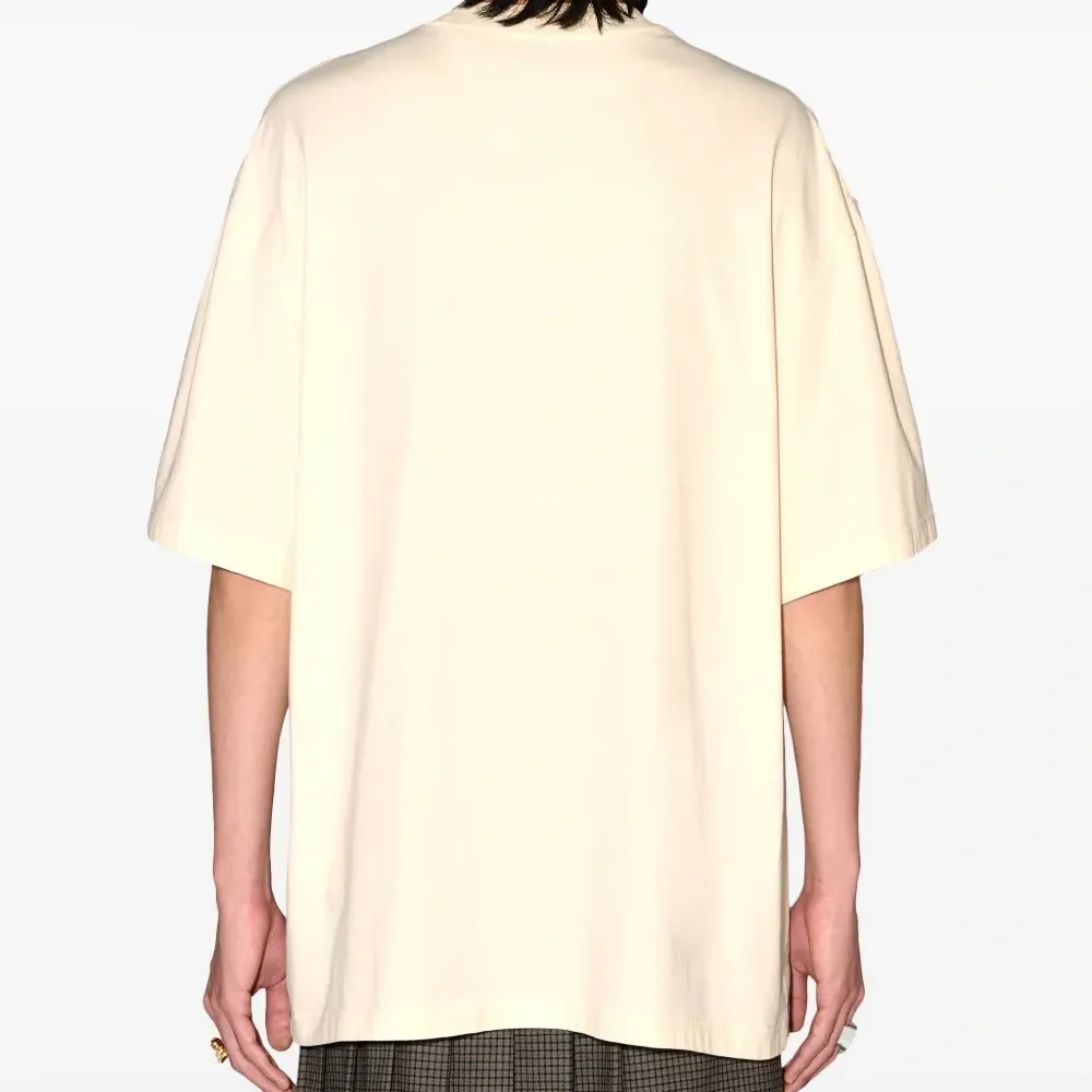 Футболка с цепочкой