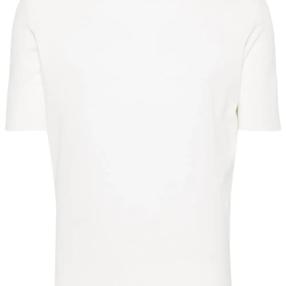 Футболка с круглым вырезом