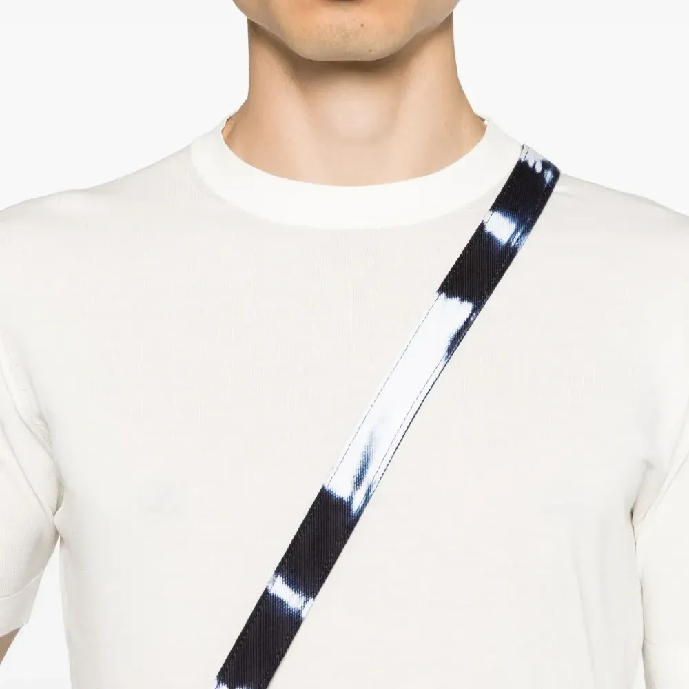 Футболка с круглым вырезом