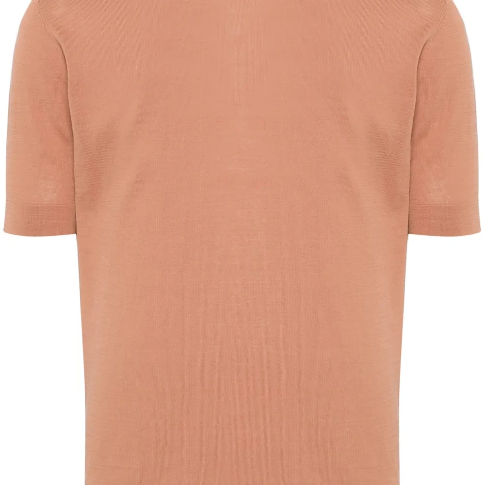 Футболка с круглым вырезом