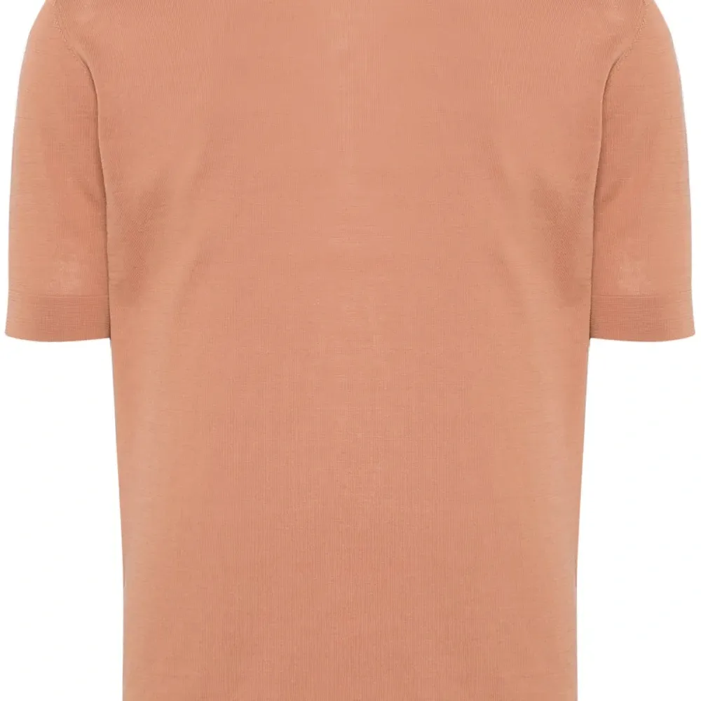 Футболка с круглым вырезом