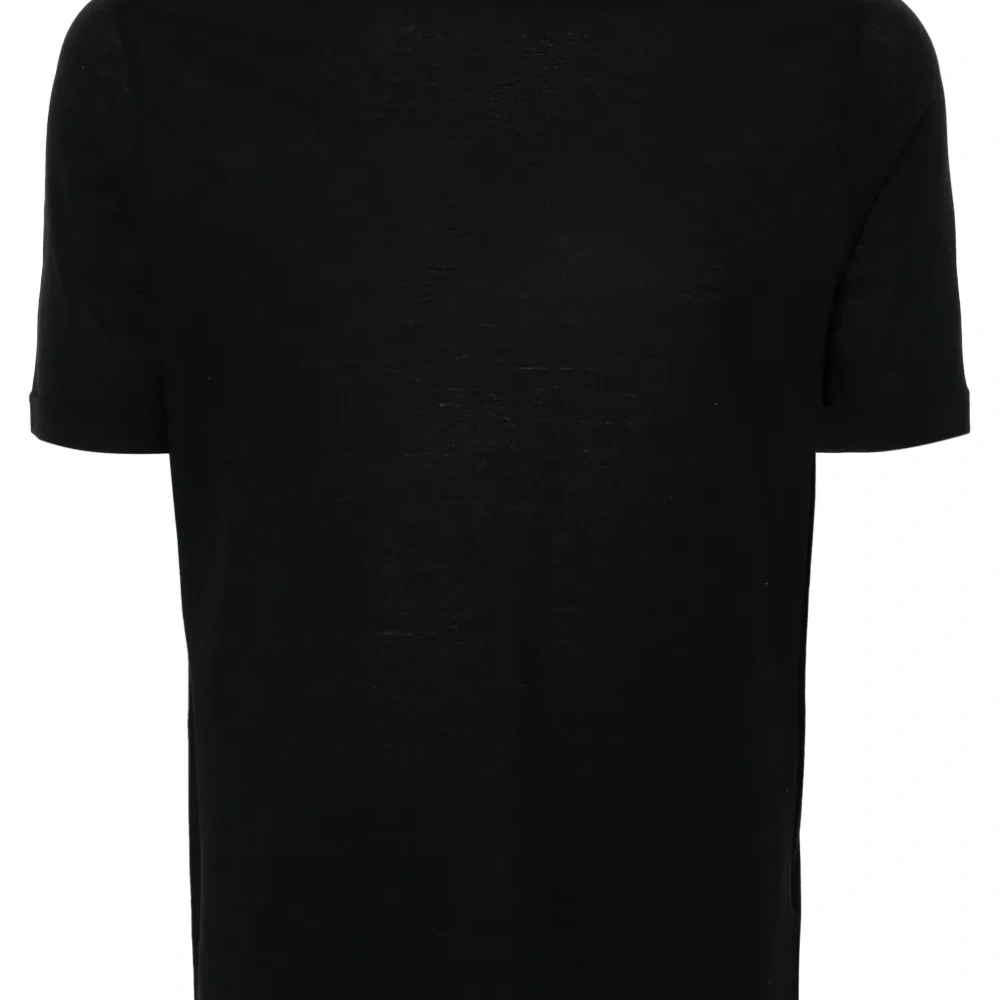 Футболка с круглым вырезом