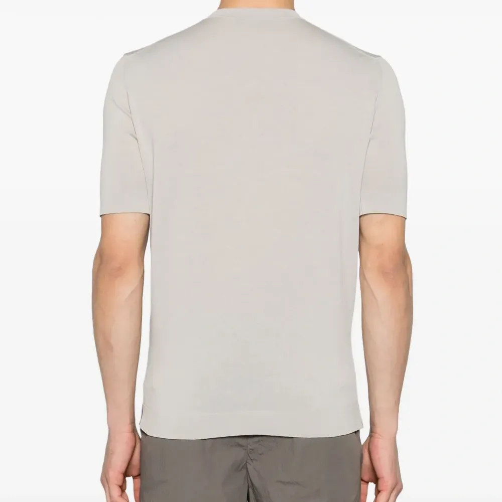 Футболка с круглым вырезом Футболка с круглым вырезом