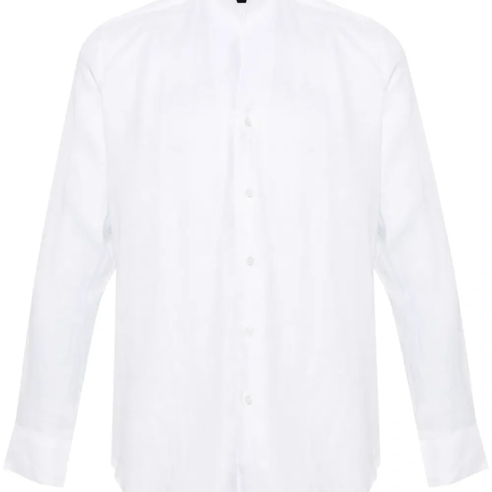 Льняная рубашка с воротником-стойкой