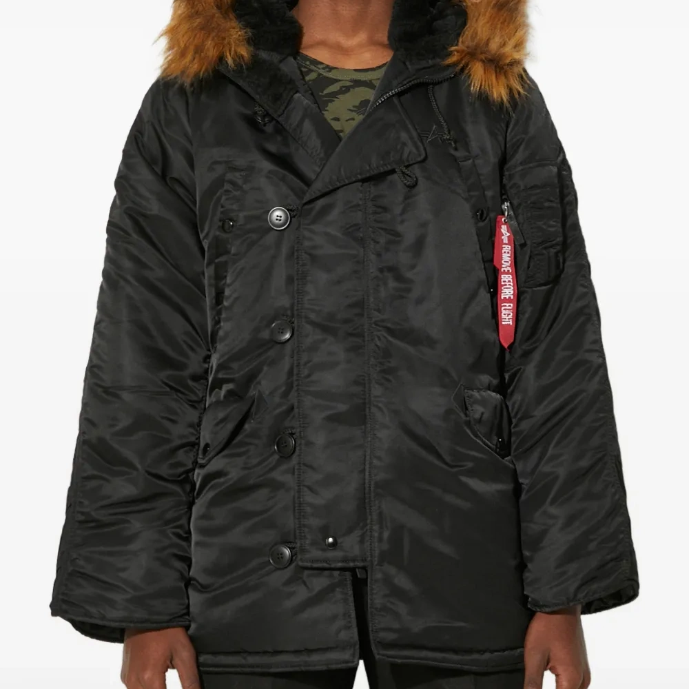 Куртка с капюшоном