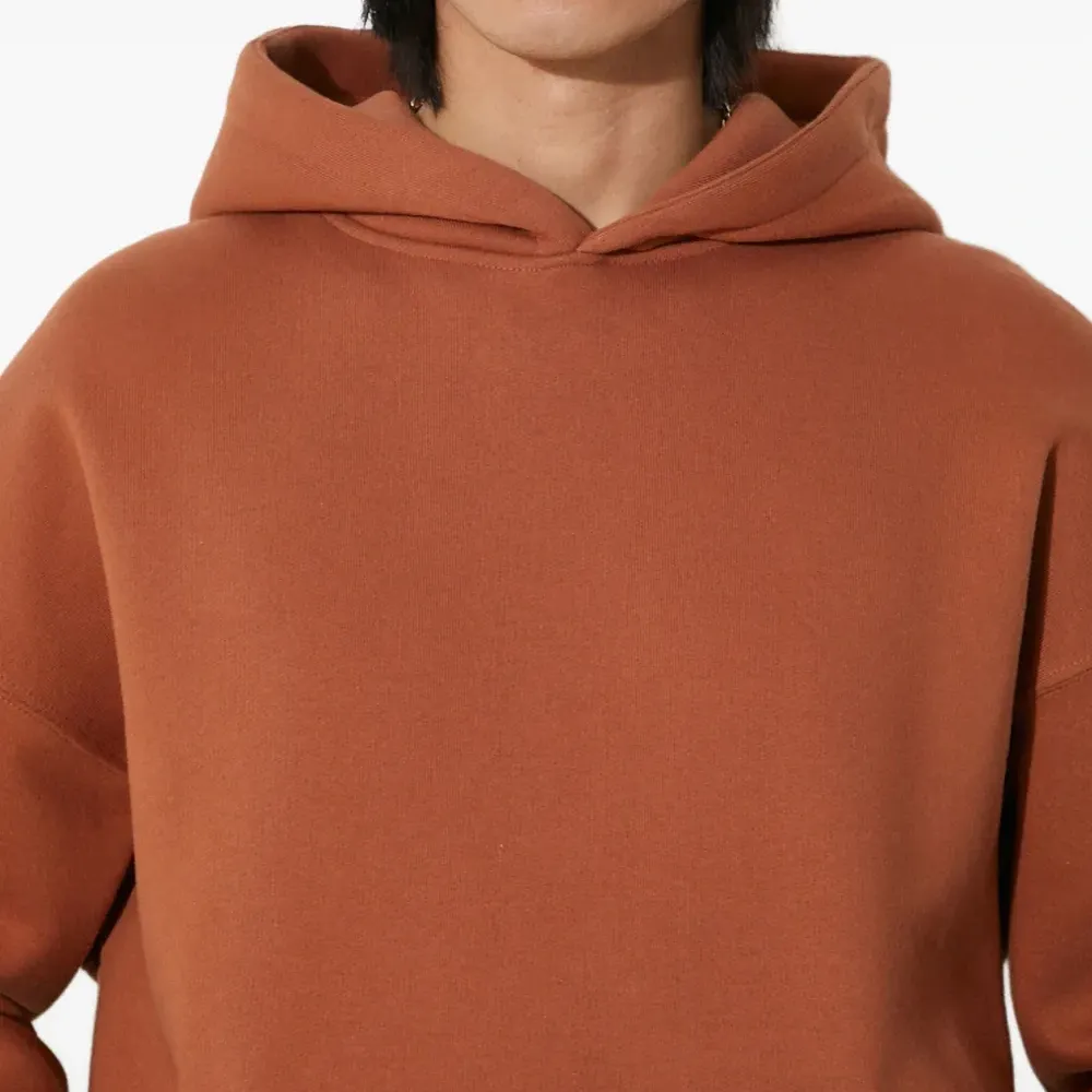 Худи с логотипом и карманом-кенгуру