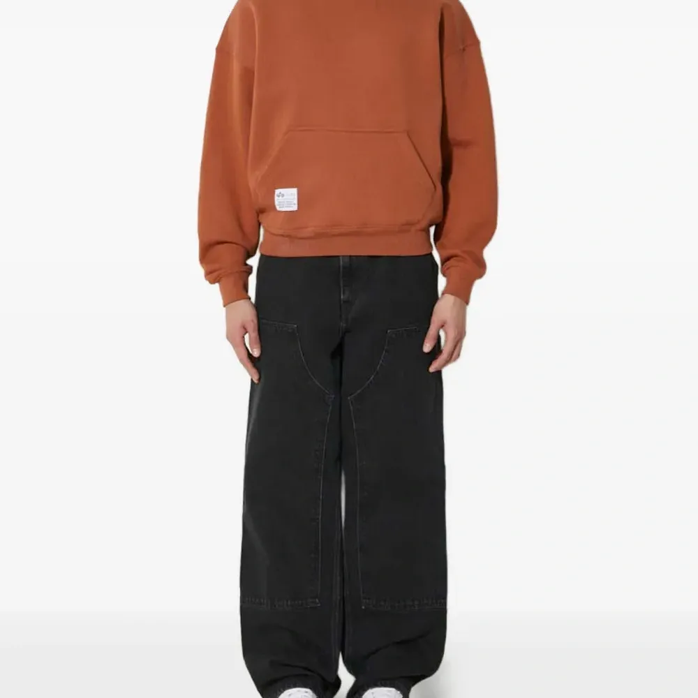 Худи с логотипом и карманом-кенгуру