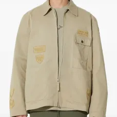 Куртка с воротником и вышивкой