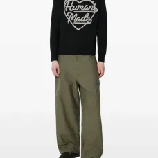 брюки с нашивкой-логотипом