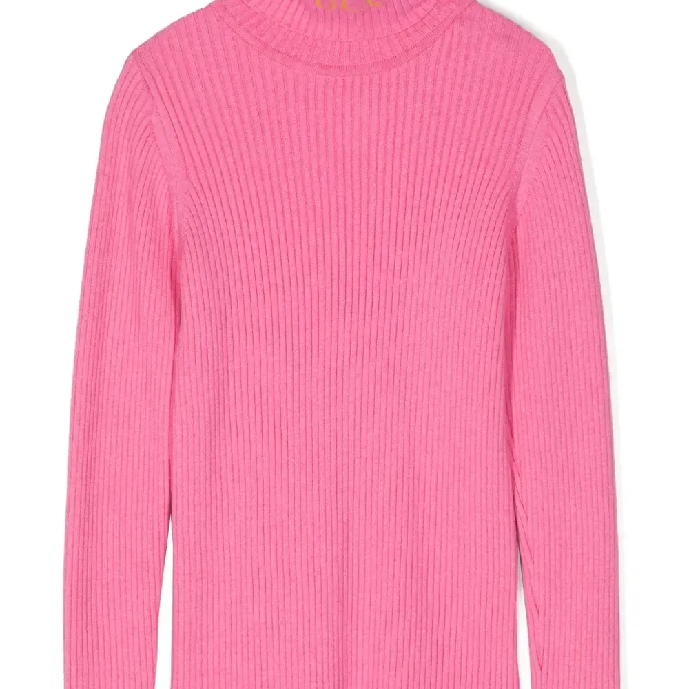 Джемпер с вырезом халтер