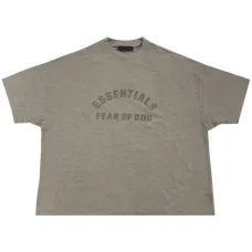 Футболка с логотипом