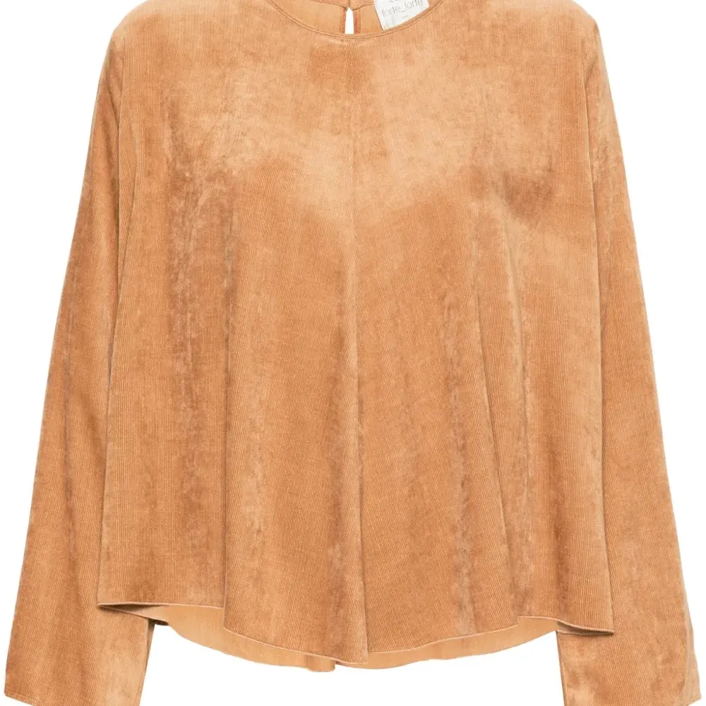 Вельветовая блузка с круглым вырезом