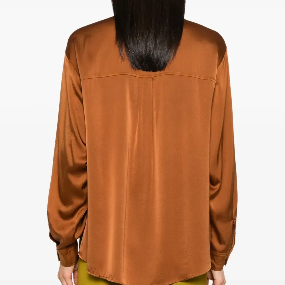 Атласная рубашка с воротником-стойкой Атласная рубашка с воротником-стойкой