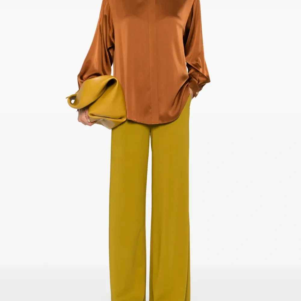 Атласная рубашка с воротником-стойкой Атласная рубашка с воротником-стойкой