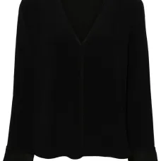 Креповая блузка с V-образным вырезом