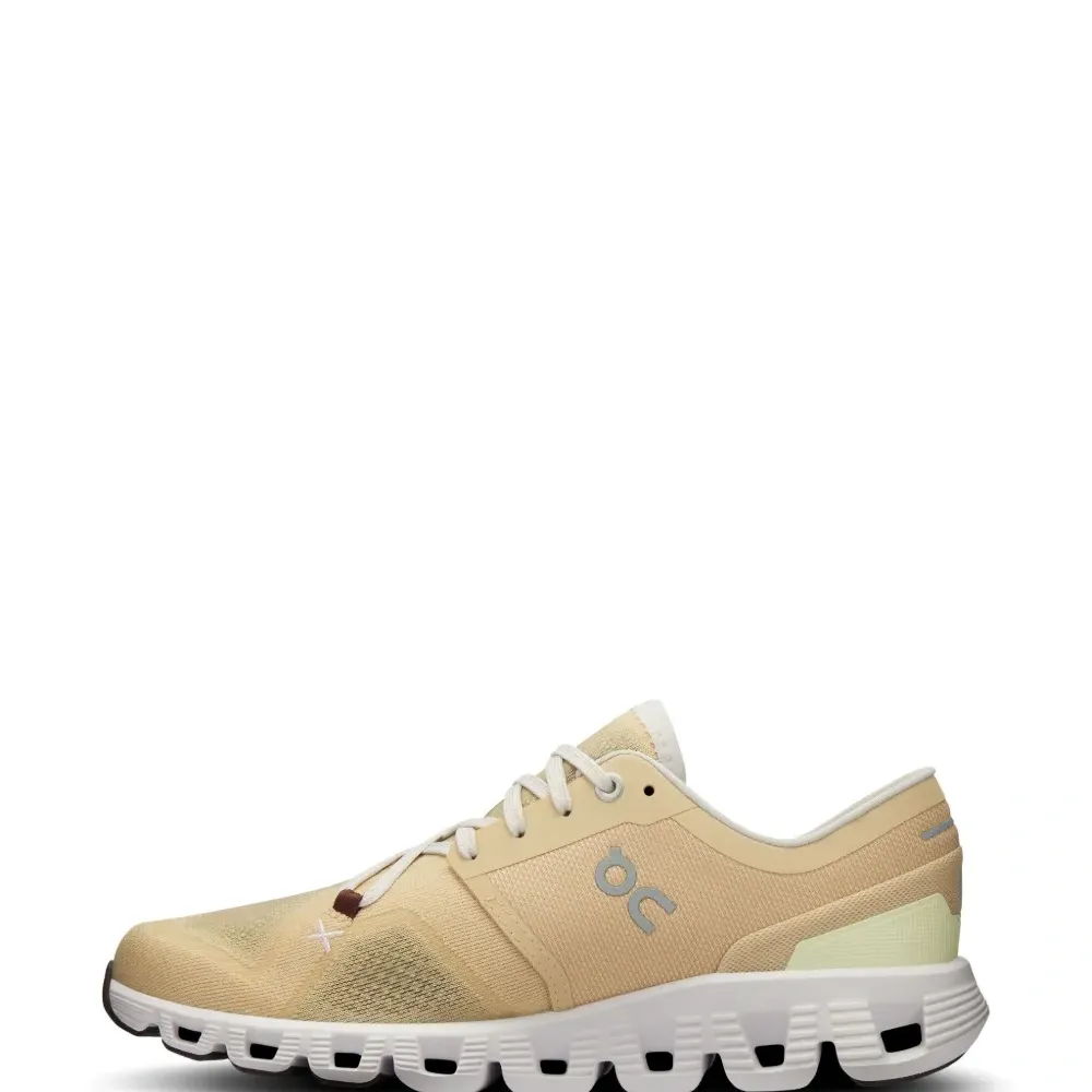 Кроссовки Cloud X3 на шнуровке