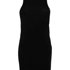 Платье с асимметричным подолом