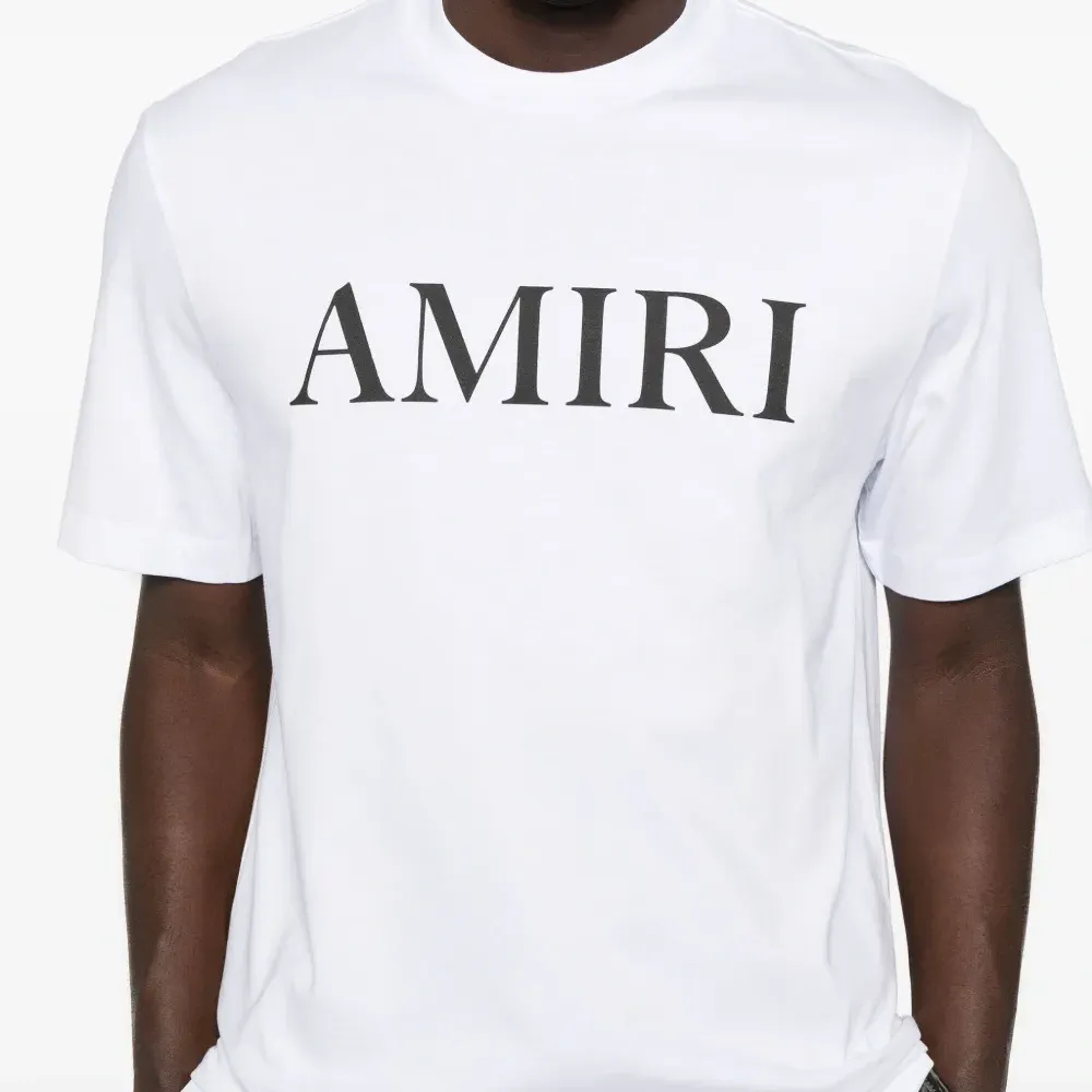 Футболка с логотипом Футболка с логотипом