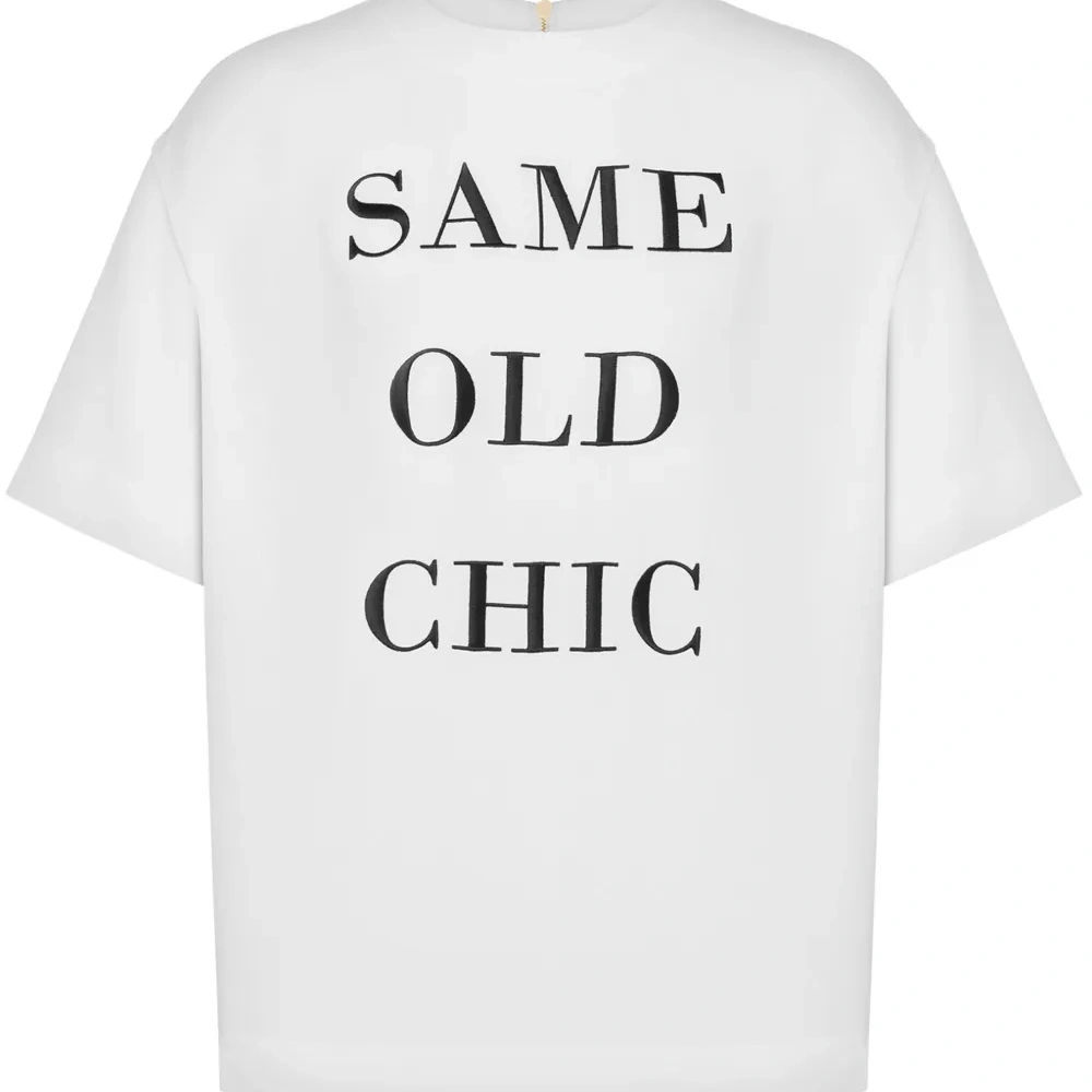 Футболка на молнии с надписью