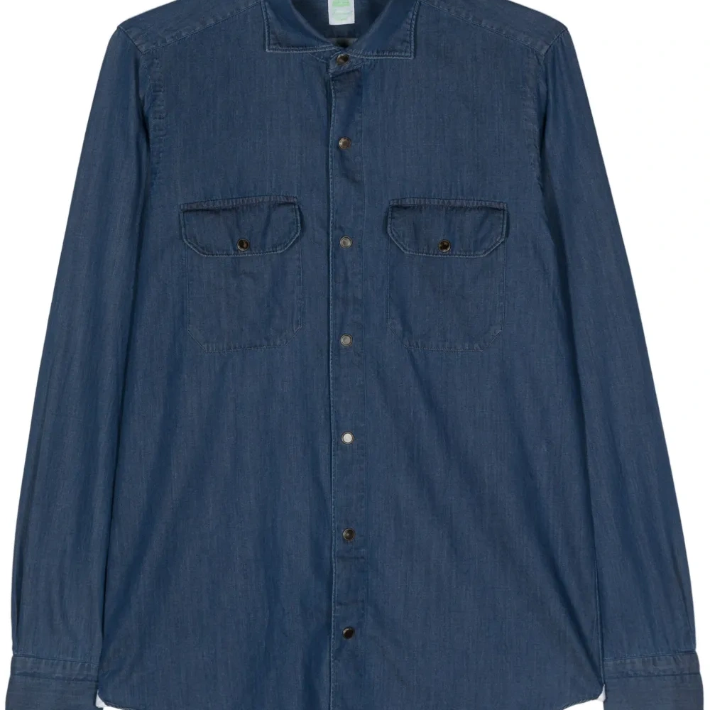 Рубашка на кнопках