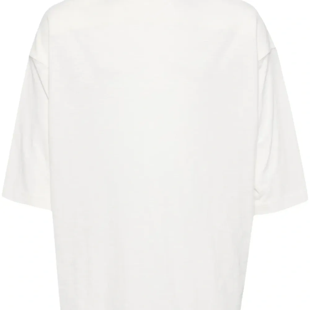 Футболка с круглым вырезом