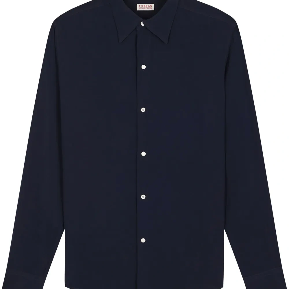 Рубашка с заостренным воротником