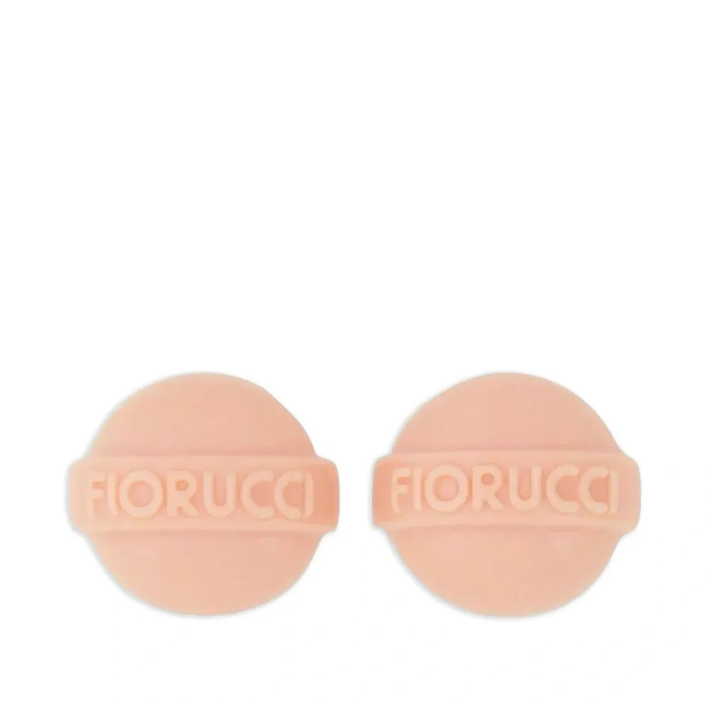 Серьги-гвоздики с логотипом