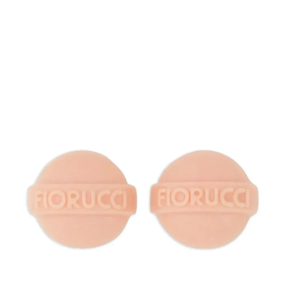 Серьги-гвоздики с логотипом