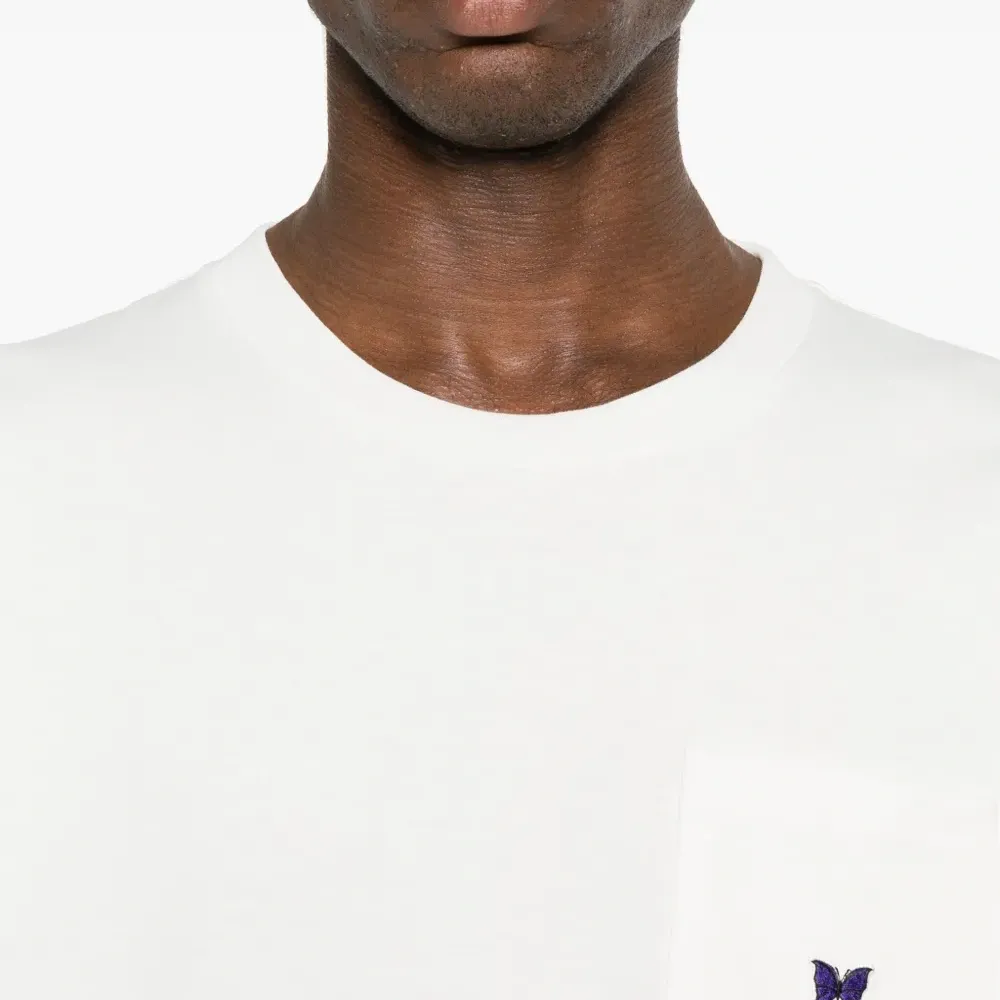 Футболка с вышивкой