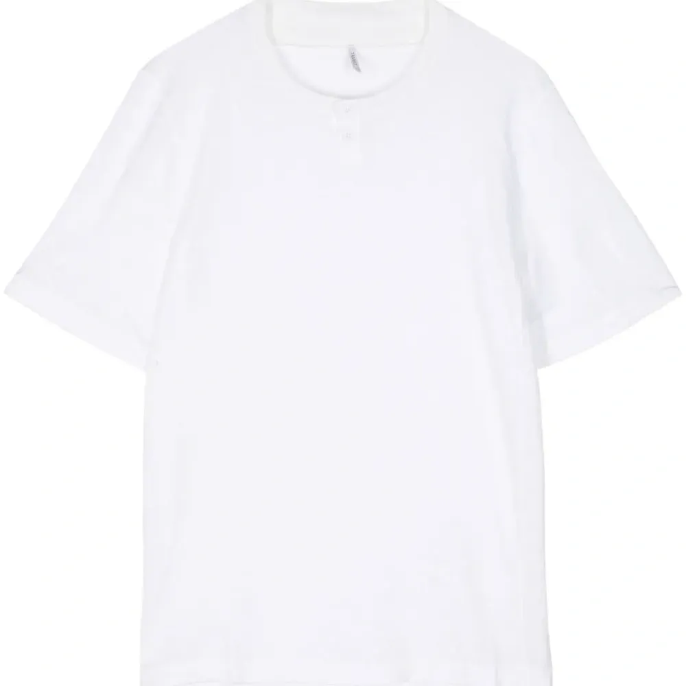 Футболка с круглым вырезом