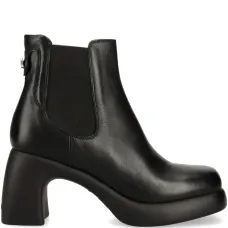 Кожаные ботинки