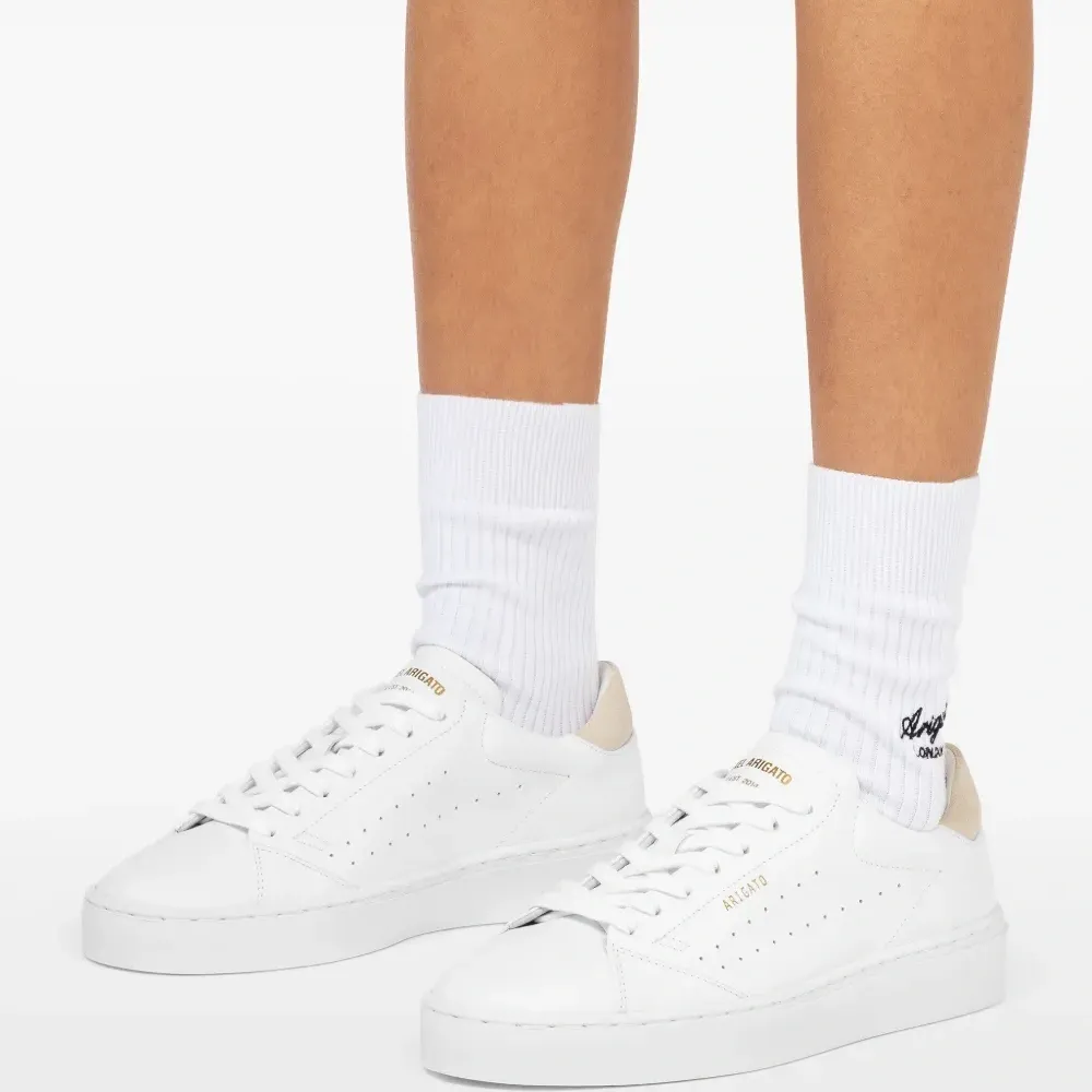 Кроссовки Court с перфорацией