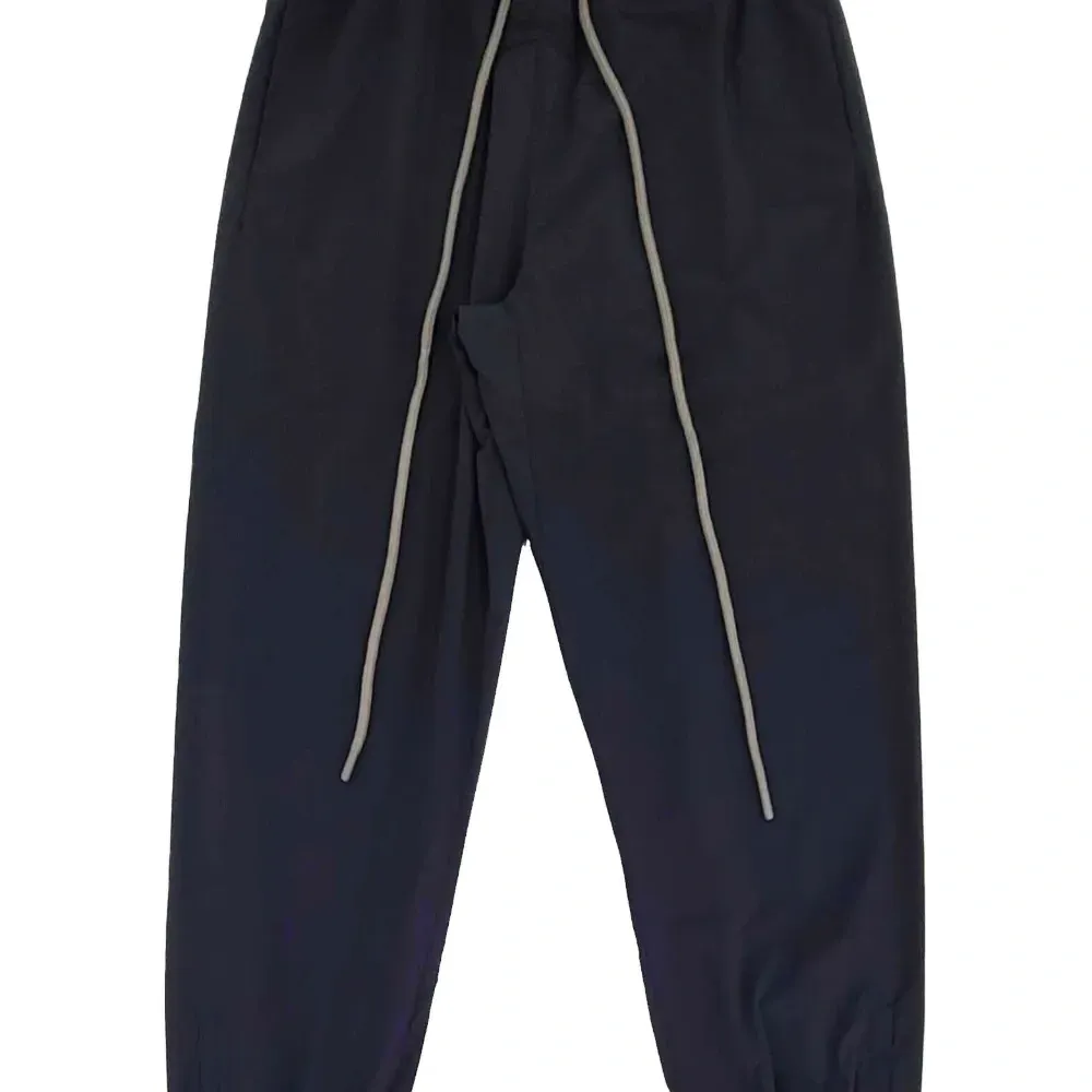 Джоггеры с нашивками