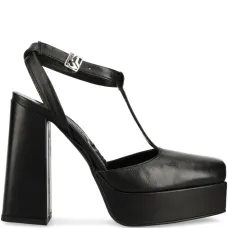 Туфли с ремешком на пятке