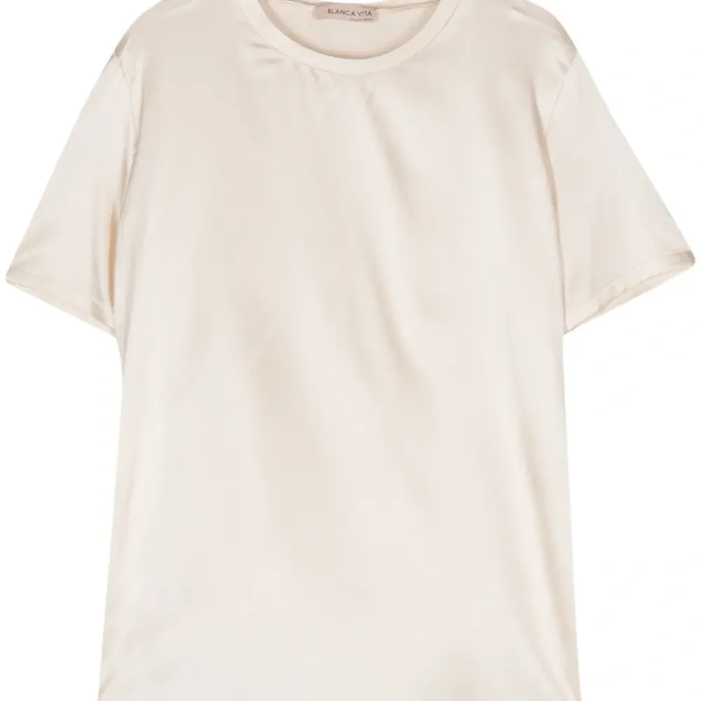 Атласная футболка с круглым вырезом